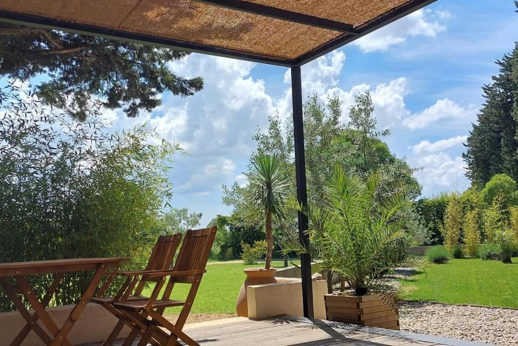 Gite Cosy Au Coeur Du Luberon Lagnes エクステリア 写真